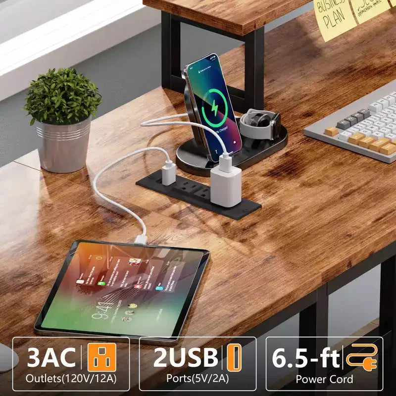Scrivania per computer a L marrone da 66 pollici con stazione di ricarica, scrivania da gioco per due persone lunga 94,4 pollici, 4 cassetti, 2 supporti per monitor, storage per ufficio domestico
