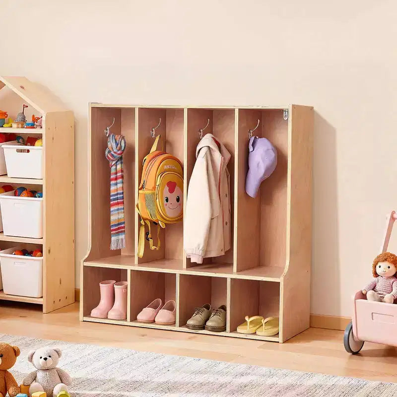 Armadietto porta cappotti a 4 sezioni per bambini, mobiletto portaoggetti in legno per bambini con 8 ganci, tappetino antiscivolo e 4 piccole scatole aperte, colore legno