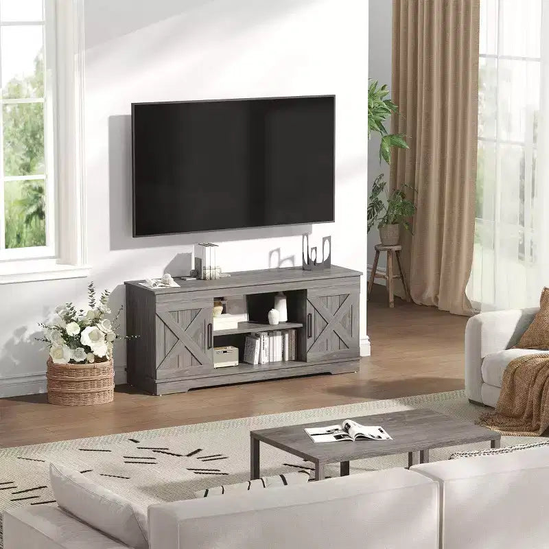Mobile TV in Stile Modern Farmhouse da 58'' per TV fino a 65'' - Grigio Naturale, Capacità 90 kg, Ripiani Regolabili