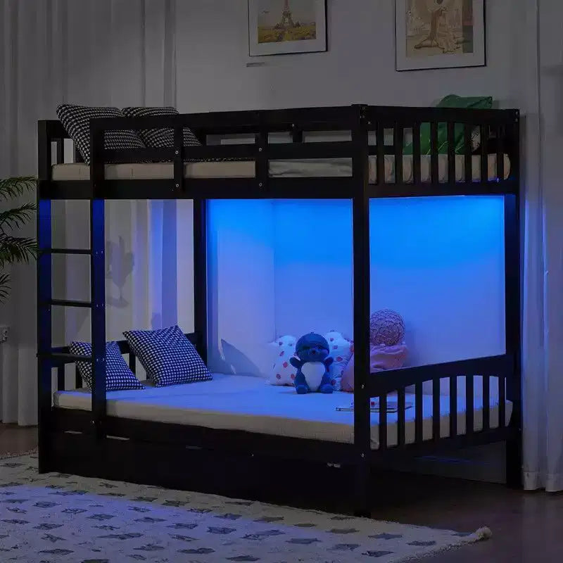 Letto a castello singolo in legno massello nero con stazione di ricarica, LED RGB, 2 cassetti, ringhiera di sicurezza e scale, convertibile in 2 letti separati